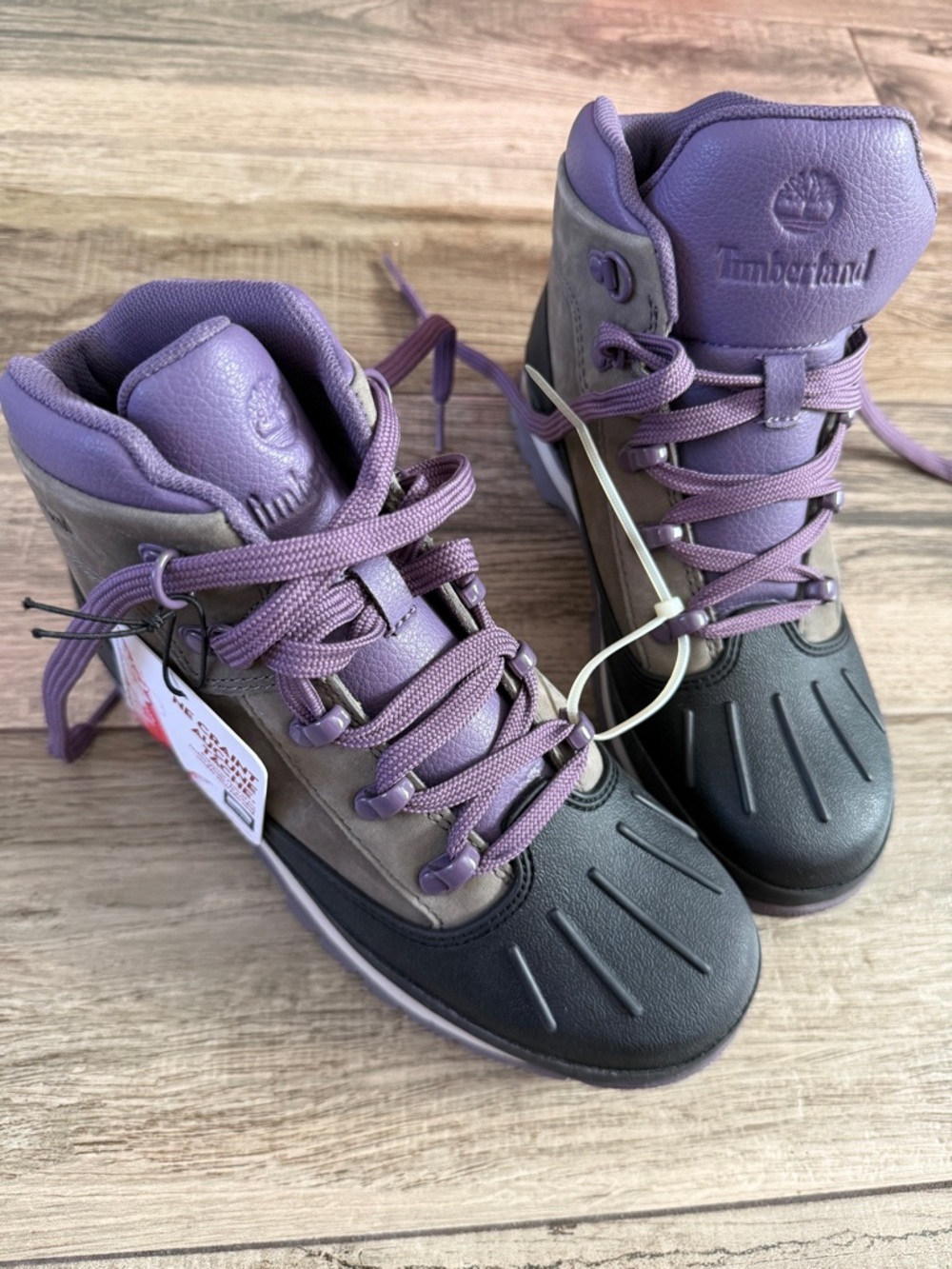 Timberland Kids Hiker Shell Toe waterproof leather Boots boys Size 4 US Lace